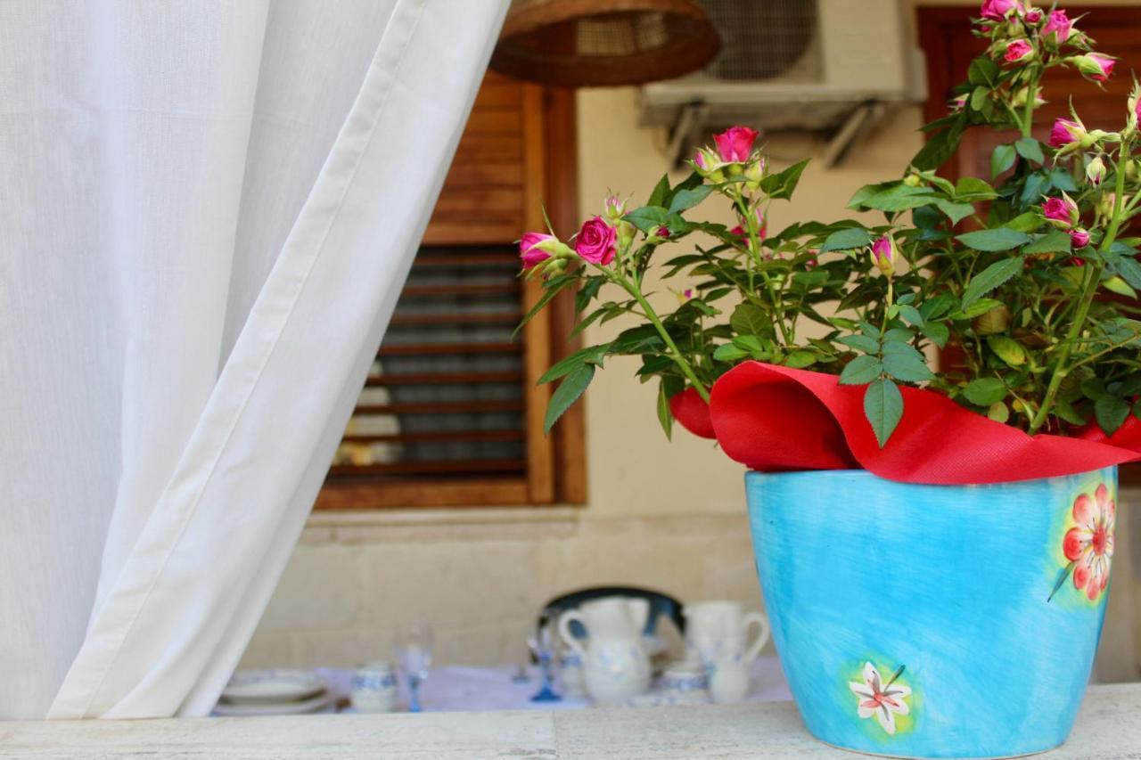 Lo Yacht Hotel Porto Cesareo Bagian luar foto